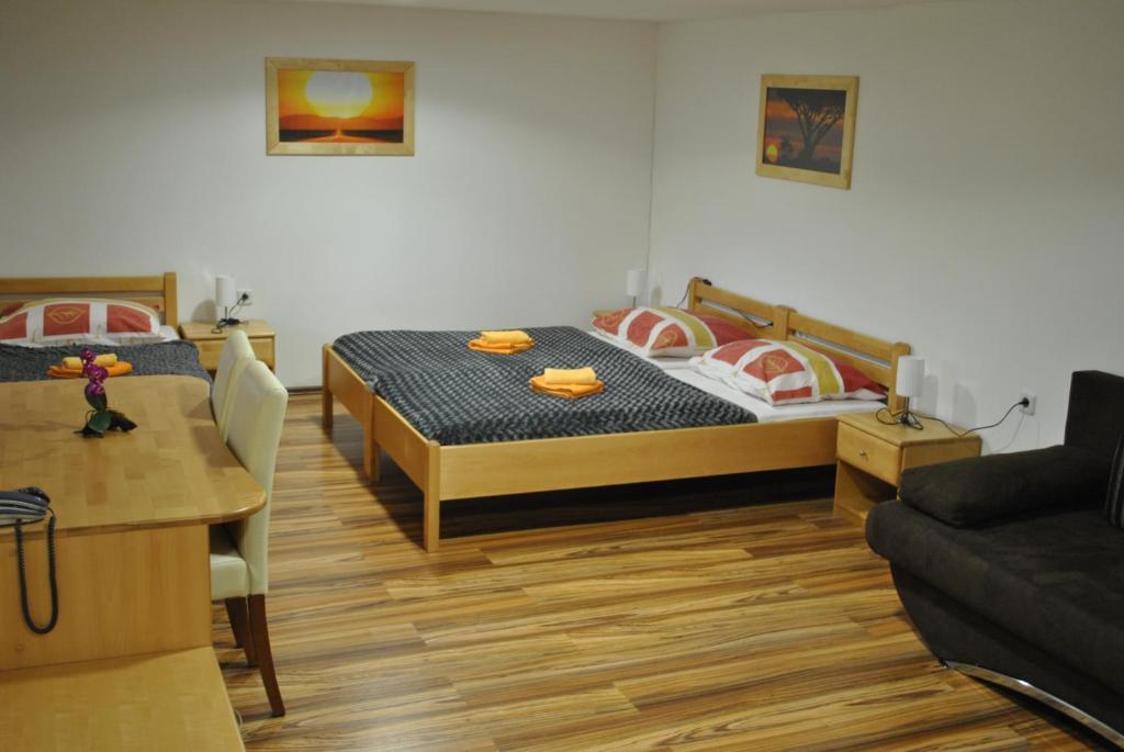 Guest House Cater Laško Habitación foto
